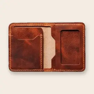 Carteira Bifold com Visor de Documento