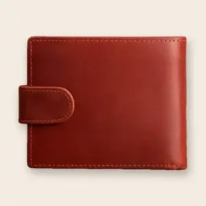 Carteira Bifold com Ímã e Lingueta